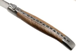 Laguiole En Aubrac CCF99NOIHL Set De Couverts 4 Pièces Bois De Noyer 11 Laguiole En Aubrac CCF99NOIHL Set De Couverts 4 Pièces Bois De Noyer -Victorinox Boutique AUCCF99NOIHL 05 laguiole en aubrac