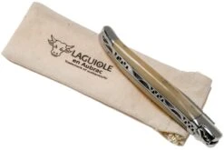 Laguiole En Aubrac Classic 12cm Corne L0212PCI-FSI1 -Victorinox Boutique AUL0212PCI FSI1 09 laguiole en aubrac v201908