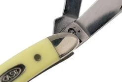 Case Peanut Yellow Synthetic, 00030, 3220 CV Couteau De Poche -Victorinox Boutique CE30 06 case ce30 06