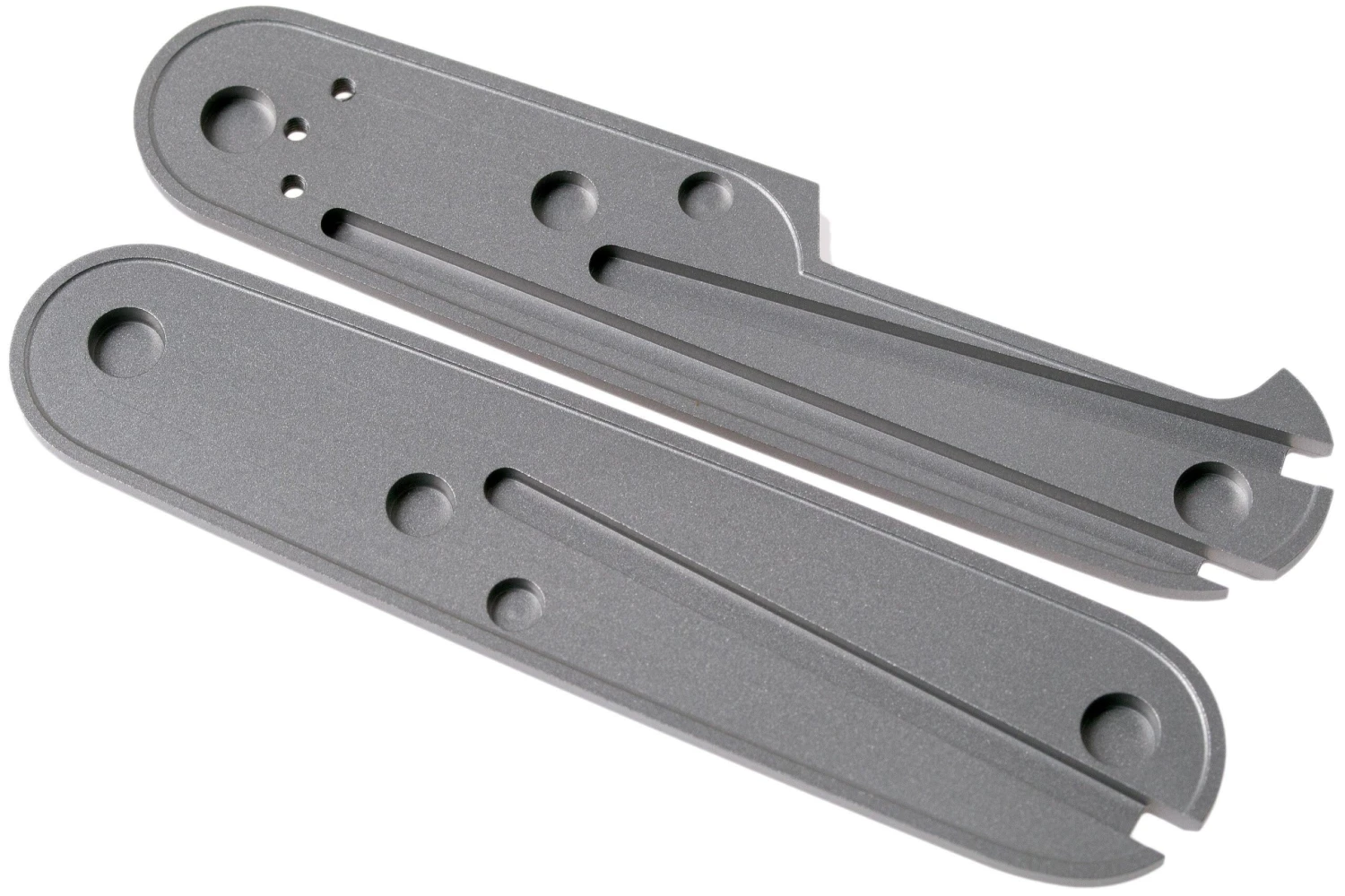 Daily Customs 91.2+ Plain, Titanium P10008591 Plaquettes Pour Victorinox 4 Daily Customs 91.2+ Plain, Titanium P10008591 Plaquettes Pour Victorinox – Image 2