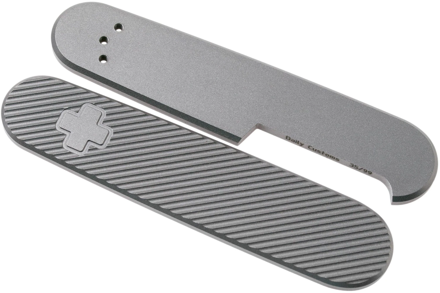 Daily Customs 91.2 35 Angle Pattern, Titanium P10008995 Plaquettes Pour Victorinox 3 Daily Customs 91.2 35 Angle Pattern, Titanium P10008995 Plaquettes Pour Victorinox