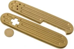 Daily Customs 91.3 Fluted BS Pattern, Brass P10012438 Plaquettes Pour Victorinox