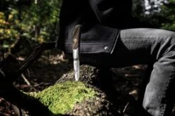 Fällkniven TK3 Tre Kronor Desert Ironwood TK3ic Couteau De Gentleman -Victorinox Boutique FKTK3IC 10 sfeerfoto