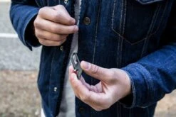 The James Brand Halifax, Black, Porte-clés -Victorinox Boutique JAKHALIFAXBK 05 the james brand