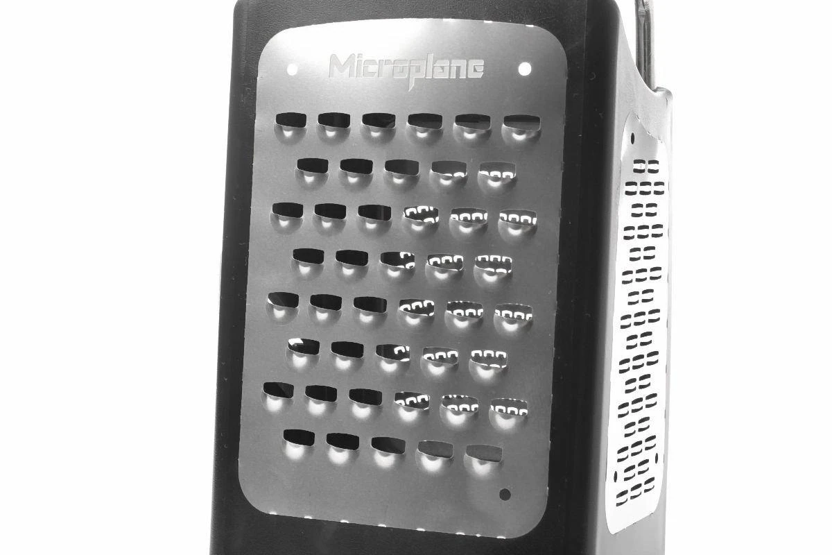 Microplane 4 Faces Râpe Box Grater Noire 5 Microplane 4 Faces Râpe Box Grater Noire – Image 3