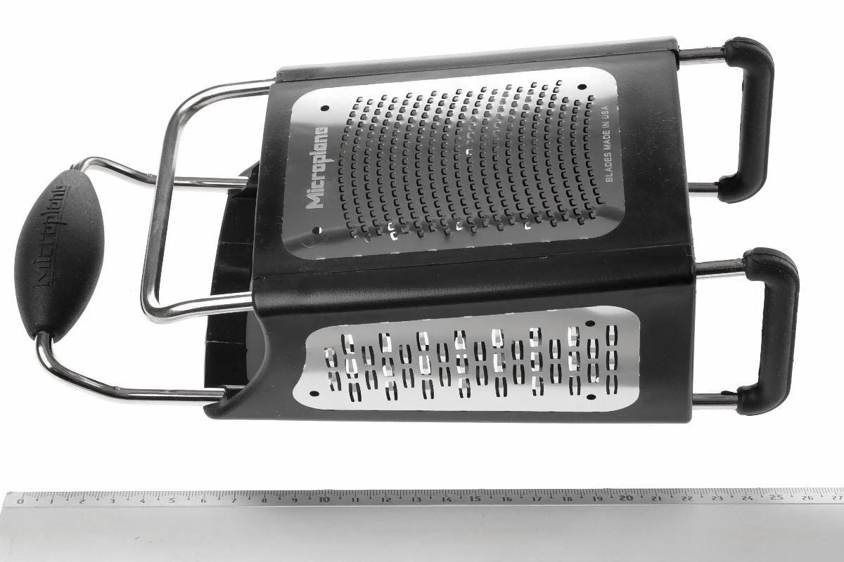 Microplane 4 Faces Râpe Box Grater Noire 8 Microplane 4 Faces Râpe Box Grater Noire – Image 6