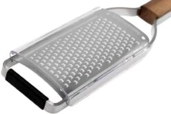 Microplane Master Grater Rasp Coarse #3, Grossière 43300 -Victorinox Boutique MP43300 03 microplane master grater mp43300 03