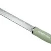Râpe Microplane Premium Classic, Sage Green -Victorinox Boutique MP46723 01 microplane