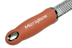 Râpe Microplane Premium Classic, Cinnamon Orange 7 Râpe Microplane Premium Classic, Cinnamon Orange -Victorinox Boutique MP46823 03 microplane