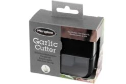 Microplane Garlic Cutter, Hachoir à Ail, Noir -Victorinox Boutique MP48914 04 microplane garlic cutter mp48914 04
