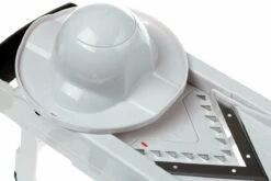 Mandoline OXO V-blade, 1071480 -Victorinox Boutique OXO1071480 07 oxo v blade mandoline oxo1071480 d8