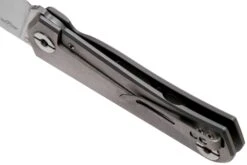 Real Steel Phasma, M390 Titanium, Thumb Stud 9225 Couteau De Poche, Poltergeist Design 27 Real Steel Phasma, M390 Titanium, Thumb Stud 9225 Couteau De Poche, Poltergeist Design -Victorinox Boutique RL9225 05 real steel