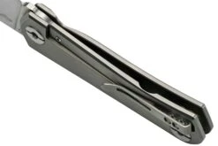 Real Steel Phasma, M390 Titanium, Thumb Stud 9225 Couteau De Poche, Poltergeist Design 26 Real Steel Phasma, M390 Titanium, Thumb Stud 9225 Couteau De Poche, Poltergeist Design -Victorinox Boutique RL9225 05 realsteel