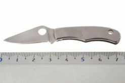 Spyderco Bug C133P Couteau Porte-clé 9 Spyderco Bug C133P Couteau Porte-clé -Victorinox Boutique SP C133P 04 spyderco bug ss plain edge spc133p d4