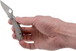 Spyderco Clipitool Bottle Opener C169P, Couteau De Poche -Victorinox Boutique SPC175P 07 spyderco