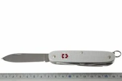 Victorinox Pioneer Farmer Alox 0.8241.26 Couteau Suisse -Victorinox Boutique VT 8241 26 05 victorinox farmer vt 8241 26 d5