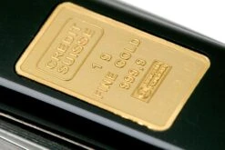 Victorinox Classic Gold Ingot 1gr 0.6203.87 Couteau Suisse -Victorinox Boutique VT0 6203 87 04 victorinox