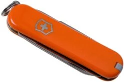 Victorinox Classic SD Colors, Mango Tango 0.6223.83G Couteau Suisse 10 Victorinox Classic SD Colors, Mango Tango 0.6223.83G Couteau Suisse -Victorinox Boutique VT0 6223 83G 04 victorinox
