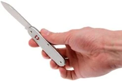 Victorinox Pioneer Solo Alox Argent 0.8000.26 Couteau Suisse 15 Victorinox Pioneer Solo Alox Argent 0.8000.26 Couteau Suisse -Victorinox Boutique VT0 8000 26 07 victorinox vt0 8000 26 07