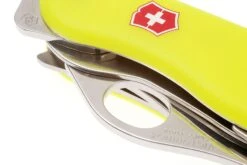 Victorinox RescueTool 0.8623.MN Couteau Suisse 13 Victorinox RescueTool 0.8623.MN Couteau Suisse -Victorinox Boutique VT0 8623 MN 05 victorinox vt0 8623 mn rescue tool d5