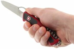 Victorinox Rangergrip 61 Rouge-noir 0.9553.MC Couteau Suisse -Victorinox Boutique VT0 9553 MC 04 victorinox rangergrip 61 vt0 9553 mc d4