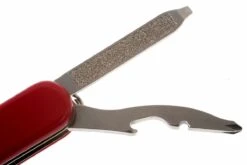 Victorinox Rambler, Rouge 5V06363, Couteau Suisse -Victorinox Boutique VT5V06363 04 victorinox rambler vt5v06363 d4