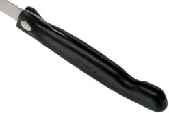 Victorinox SwissClassic Couteau à Légumes Pliant Dentelé Noir, 6.7833.FB -Victorinox Boutique VT6 7833 FB 05 victorinox
