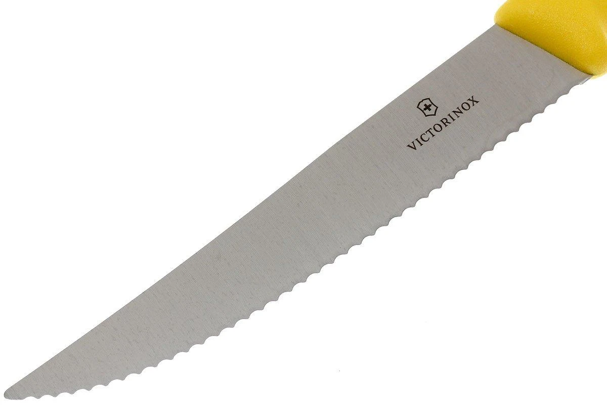Victorinox SwissClassic Couteaux à Steak/pizza Jaune, Set De 2 6.7936.12L8B 4 Victorinox SwissClassic Couteaux à Steak/pizza Jaune, Set De 2 6.7936.12L8B – Image 2