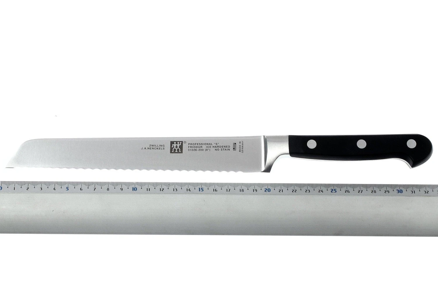 Zwilling - Professional « S » Couteau à Pain 20 Cm 6 Zwilling - Professional « S » Couteau à Pain 20 Cm – Image 4
